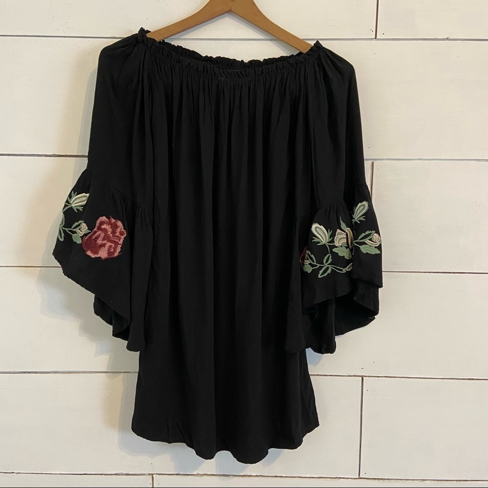 Francesca’s Blue Rain Off The Shoulder Embroidered Bell Sleeve Blouse. Size S